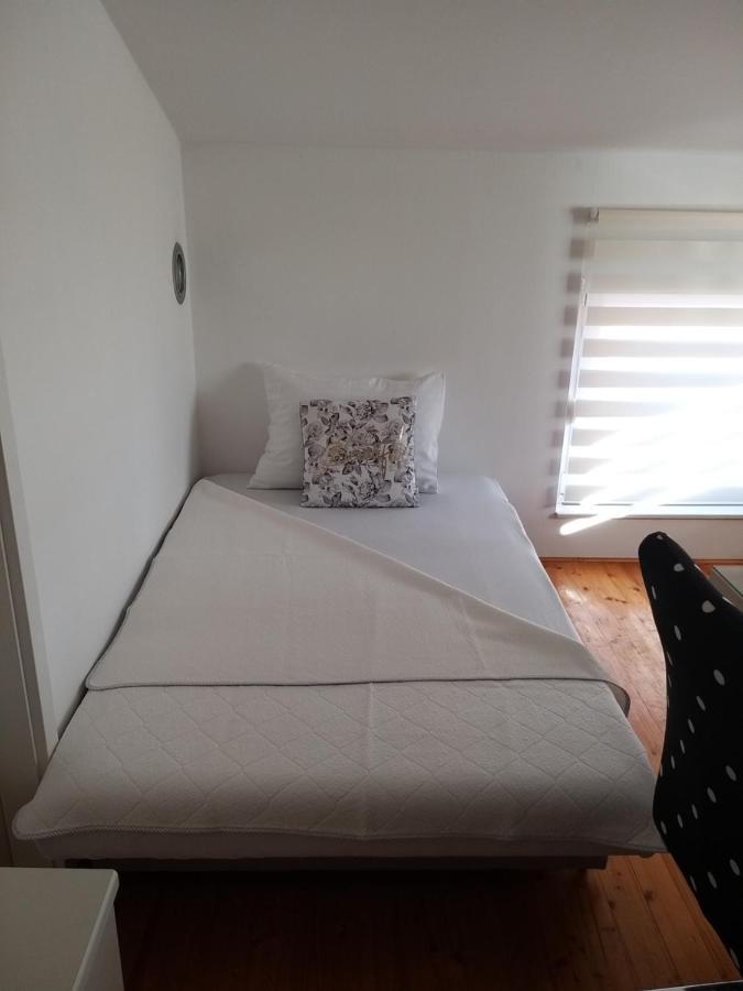 Apartment Kale 希贝尼克 外观 照片